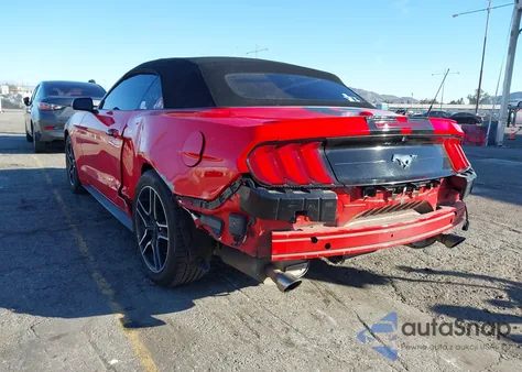 2021 Ford Mustang Ecoboost Premium z USA, uszkodzony, nr VIN 1FATP8UH3M5109185